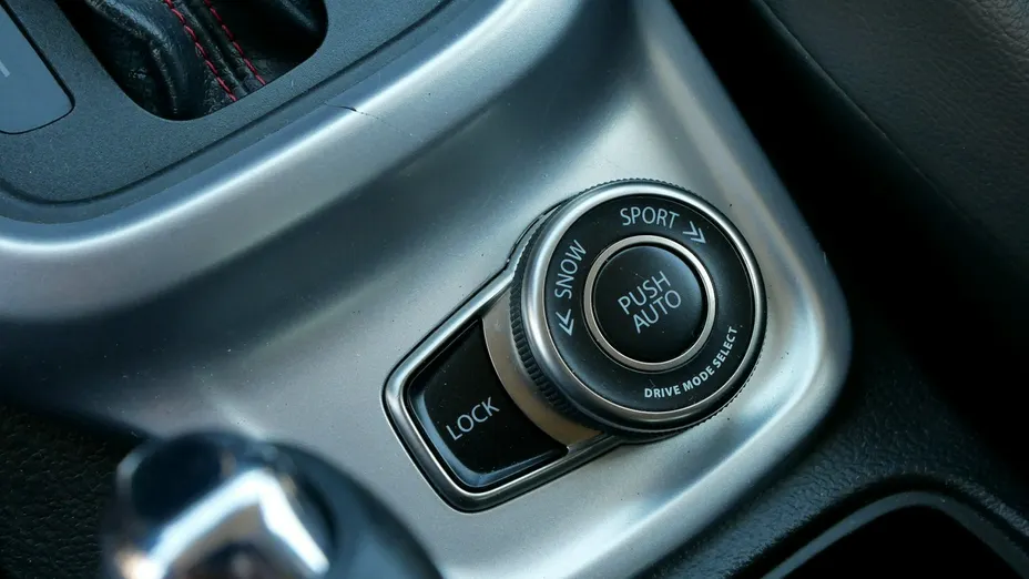 SUZUKI Vitara -