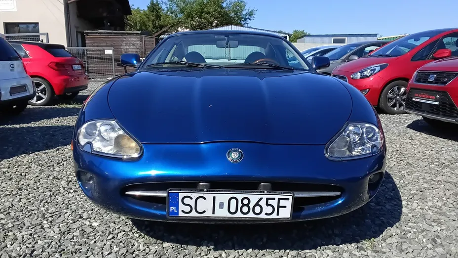 JAGUAR XK8 -