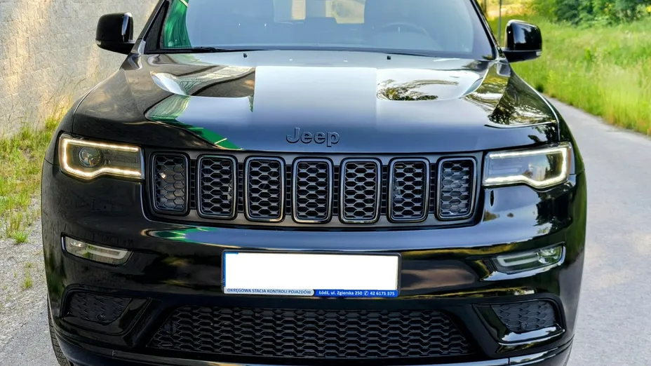 JEEP Grand Cherokee -