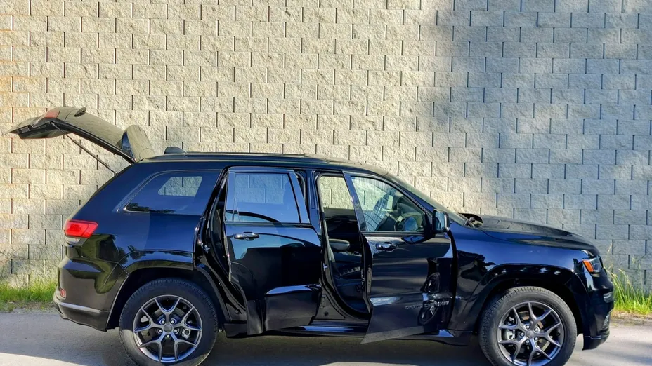 JEEP Grand Cherokee -