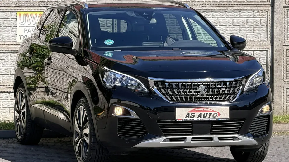 PEUGEOT 3008 -