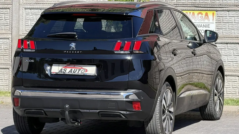 PEUGEOT 3008 -