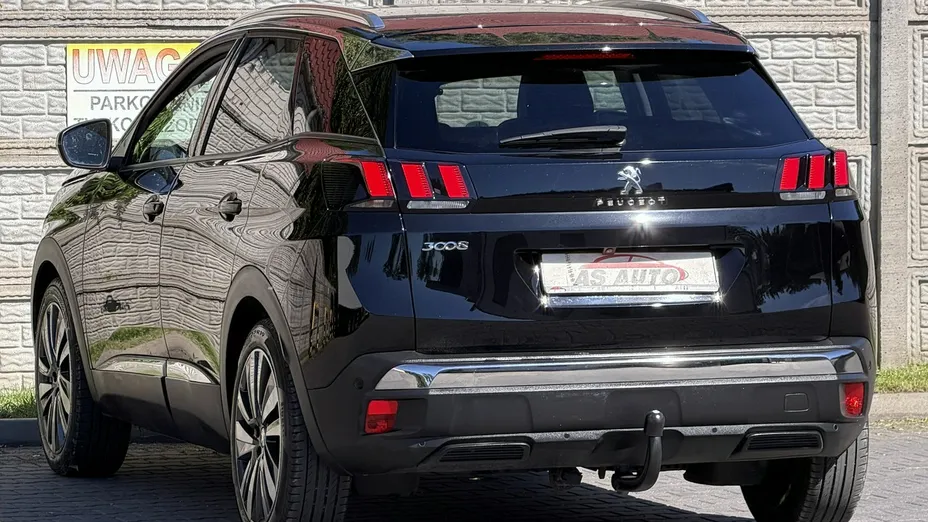 PEUGEOT 3008 -