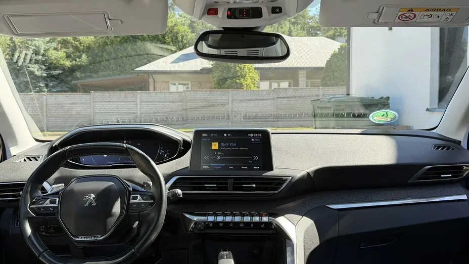 PEUGEOT 3008 -