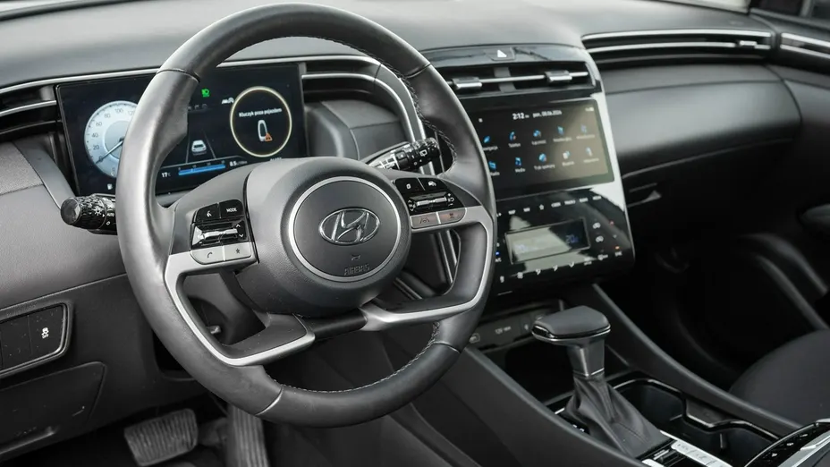 HYUNDAI Tucson -