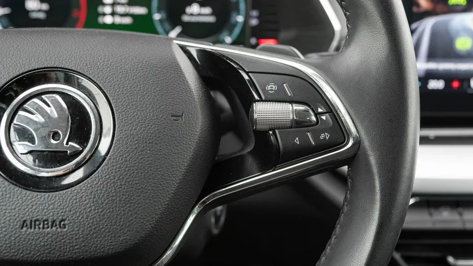 SKODA Octavia -