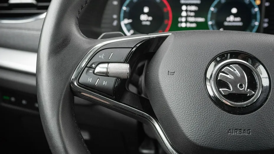 SKODA Octavia -