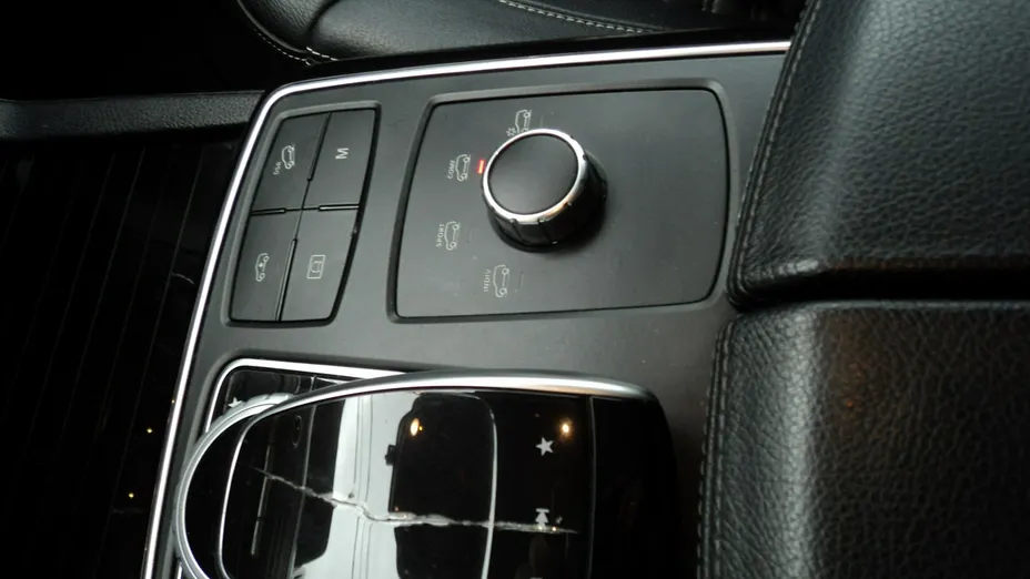 MERCEDES-BENZ GLE -