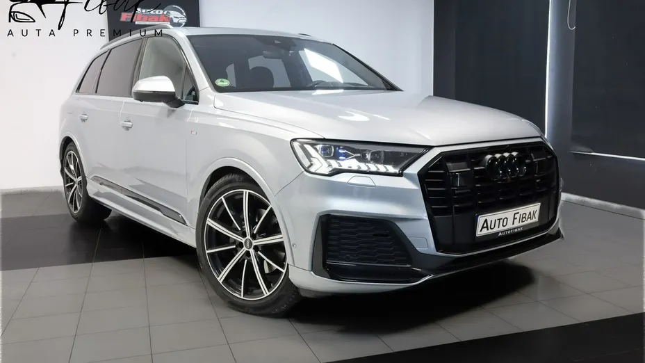 AUDI Q7 -