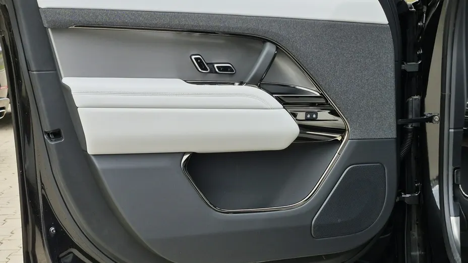 LAND ROVER Range Rover Sport -