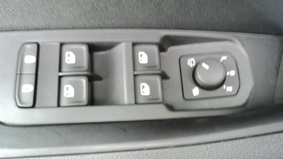SKODA Karoq -