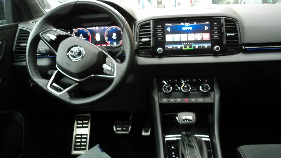 SKODA Karoq -