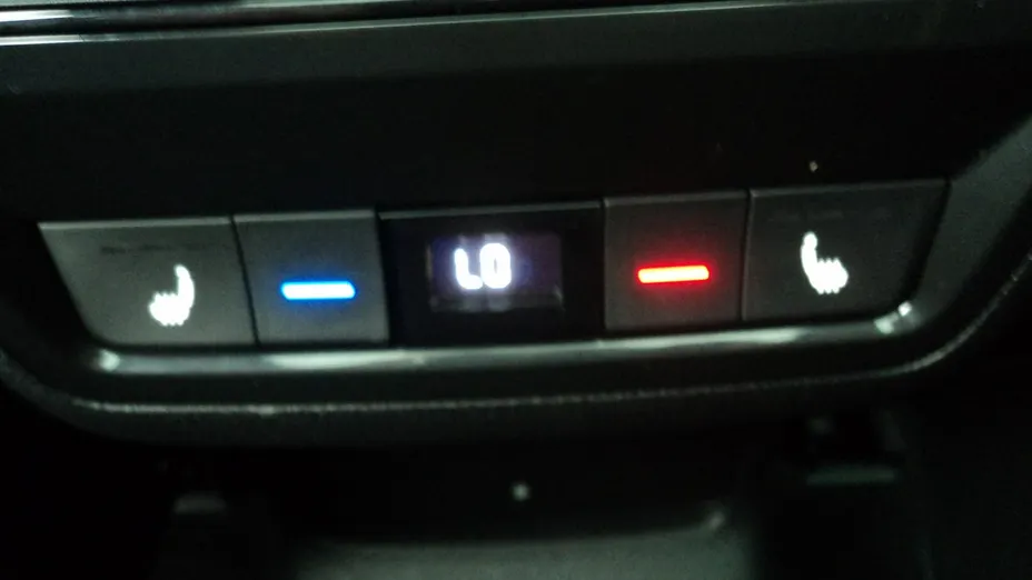 SKODA Karoq -