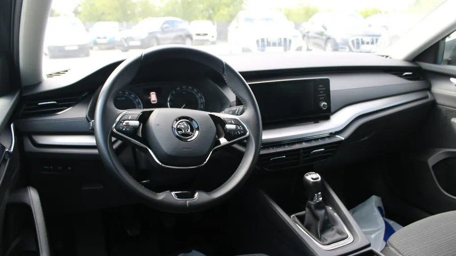 SKODA Octavia -