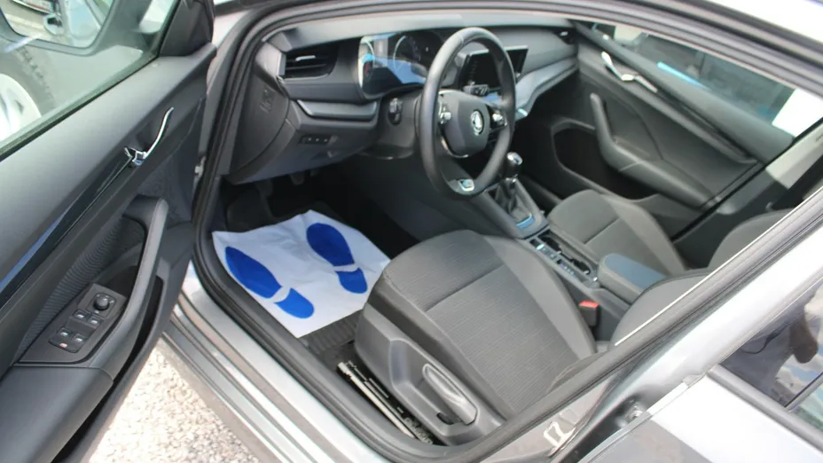 SKODA Octavia -