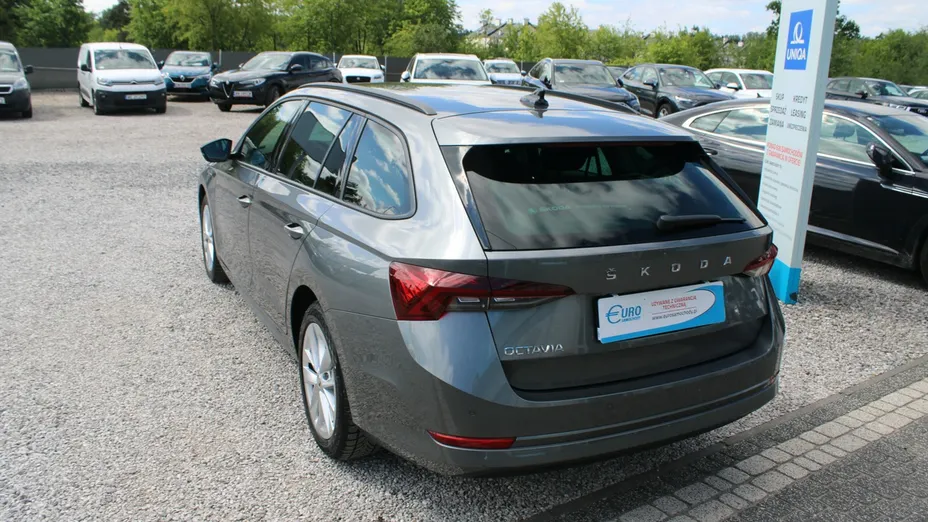 SKODA Octavia -