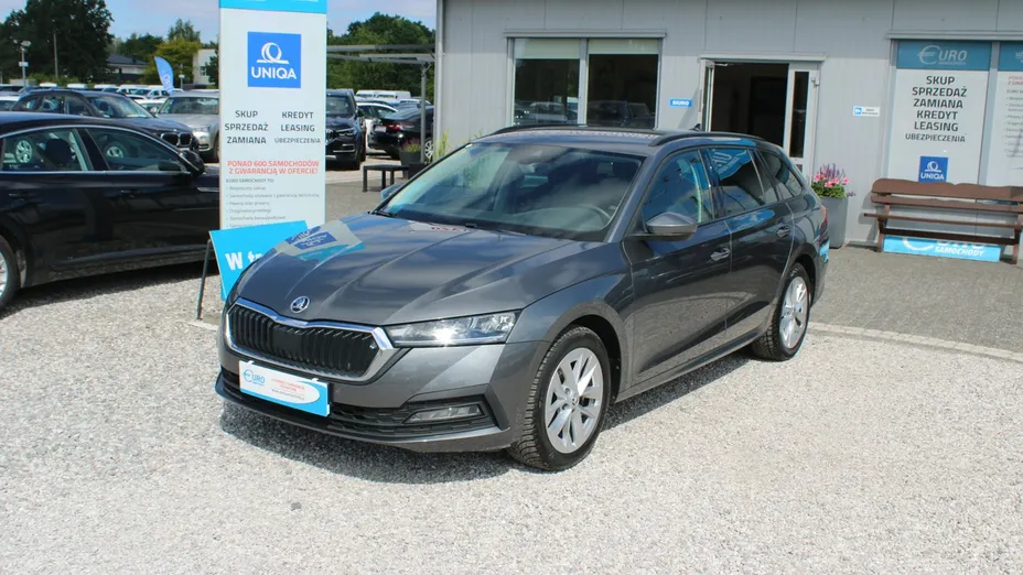 SKODA Octavia -