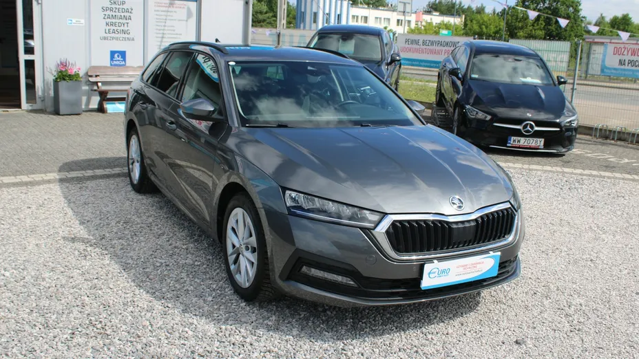 SKODA Octavia -