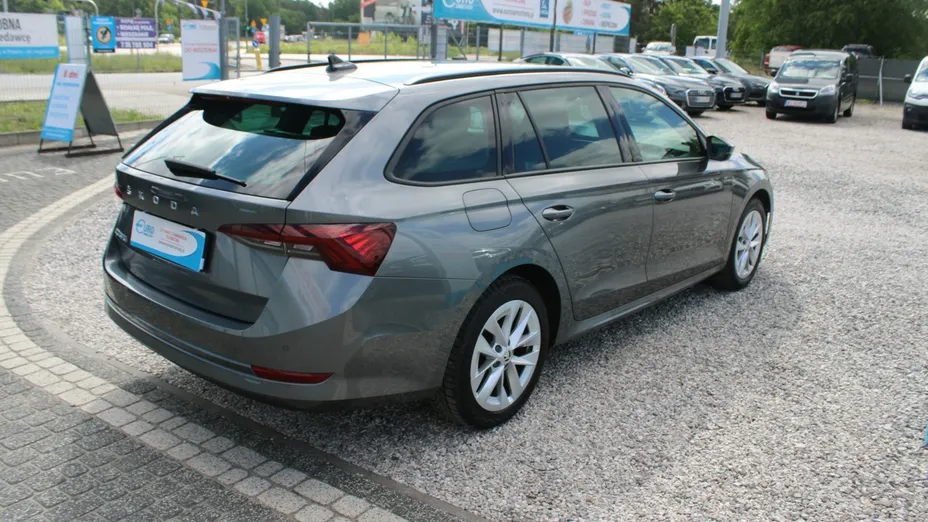 SKODA Octavia -