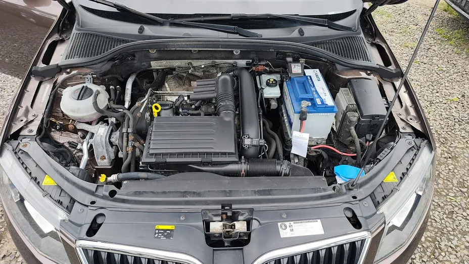 SKODA Octavia -