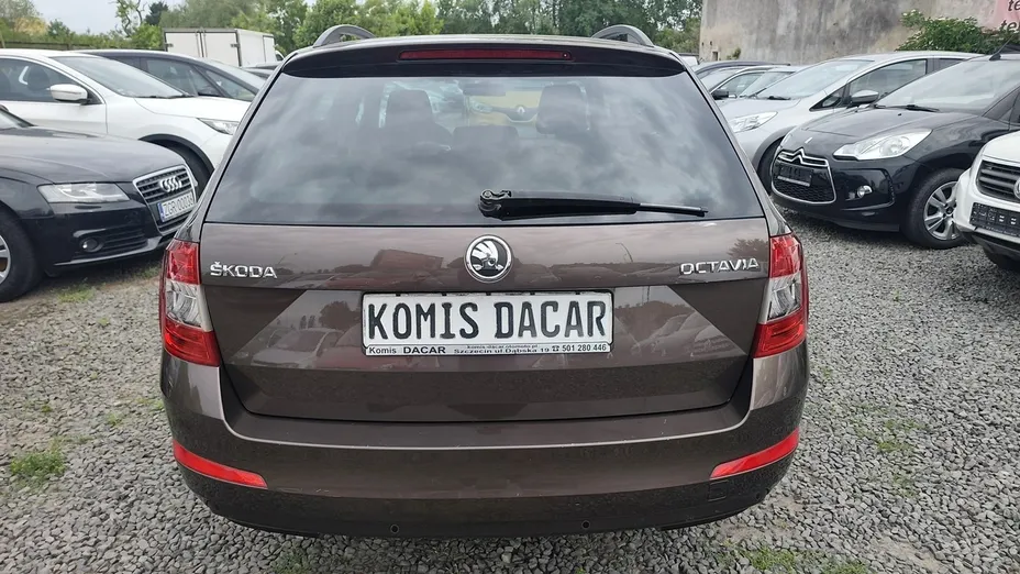 SKODA Octavia -