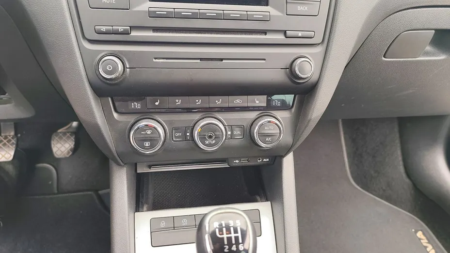 SKODA Octavia -