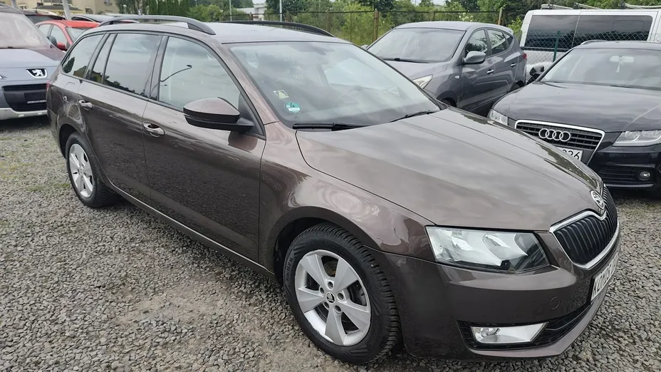 SKODA Octavia -