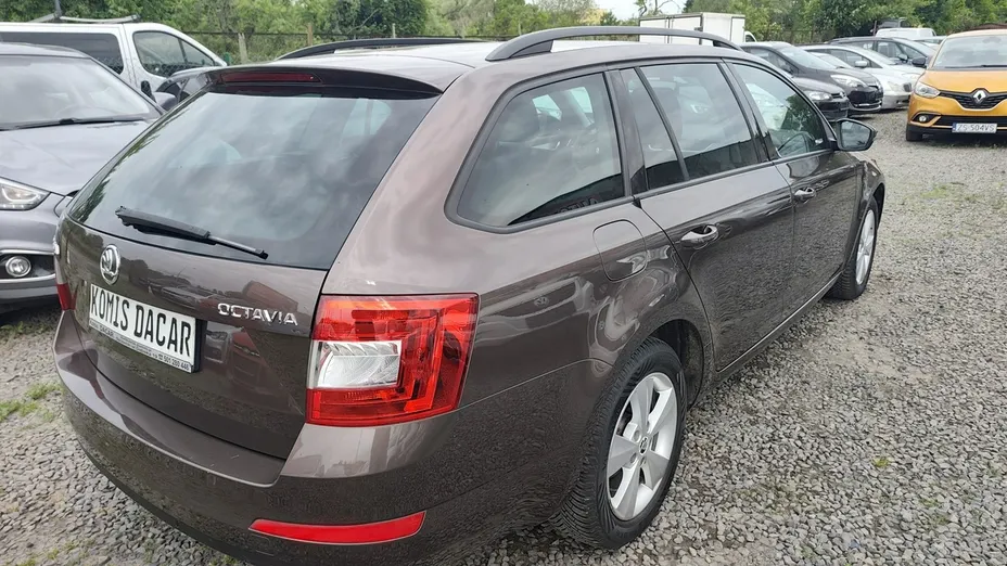 SKODA Octavia -