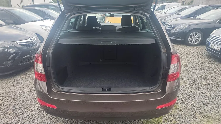 SKODA Octavia -