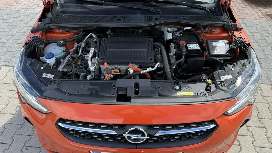 OPEL Corsa -