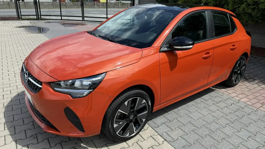 OPEL Corsa -