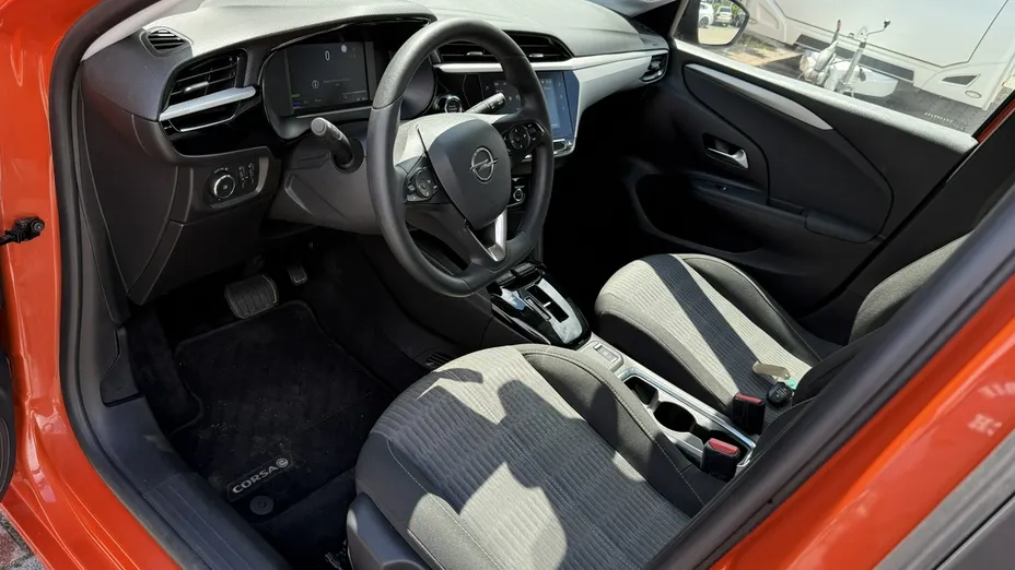 OPEL Corsa -