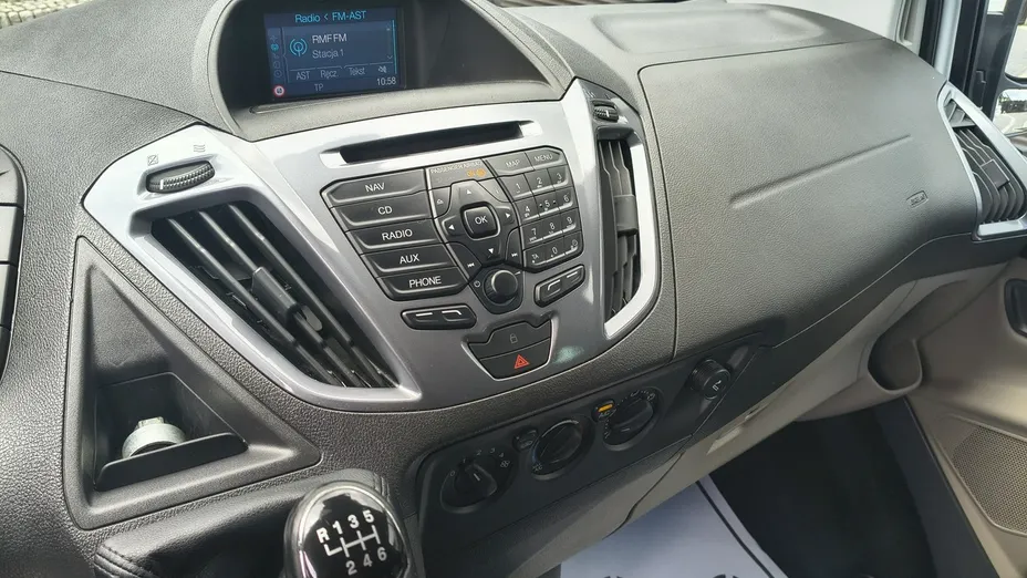 FORD Tourneo Custom -