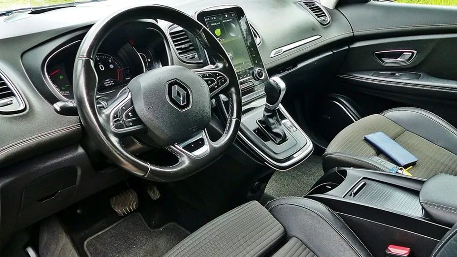 RENAULT Grand Scenic -