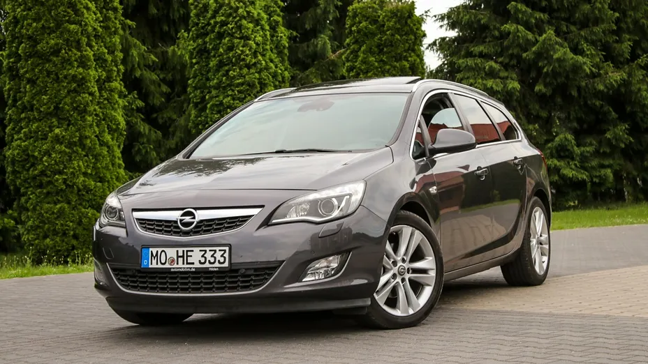 OPEL Astra -