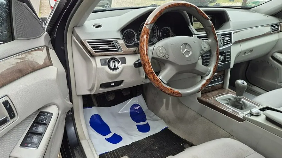 MERCEDES-BENZ E Klasa -
