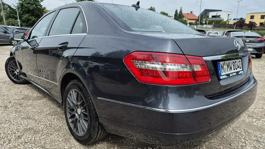 MERCEDES-BENZ E Klasa -