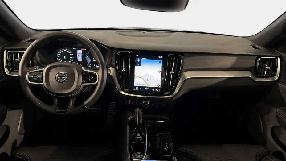 VOLVO V60 V60 T8 AWD Plug-In Hybrid R-Design aut