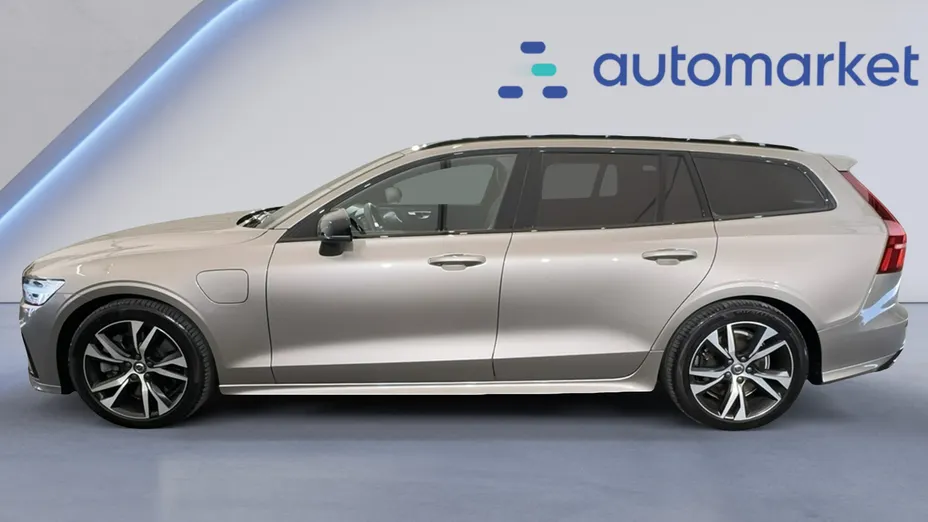 VOLVO V60 V60 T8 AWD Plug-In Hybrid R-Design aut