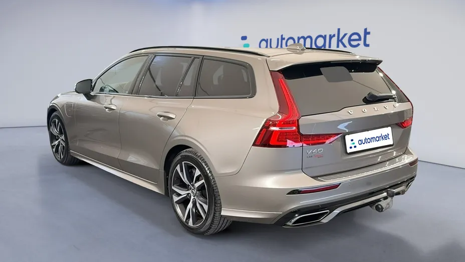 VOLVO V60 V60 T8 AWD Plug-In Hybrid R-Design aut