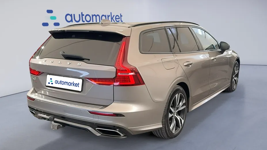 VOLVO V60 V60 T8 AWD Plug-In Hybrid R-Design aut