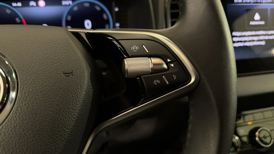 SKODA Karoq -