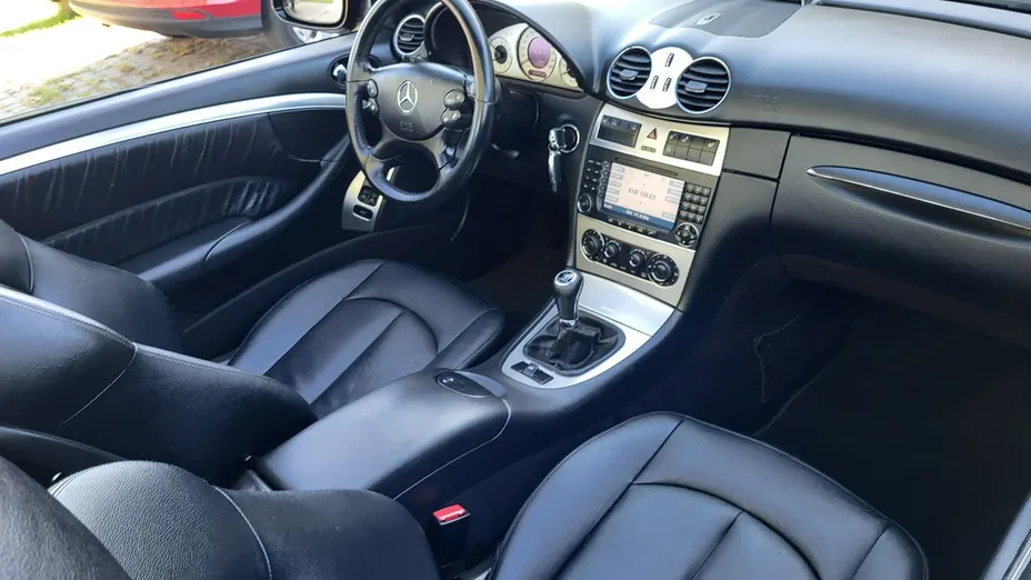 MERCEDES-BENZ CLK -