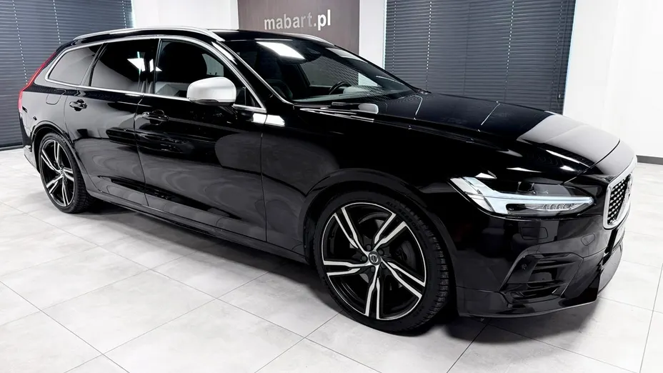 VOLVO V90 -