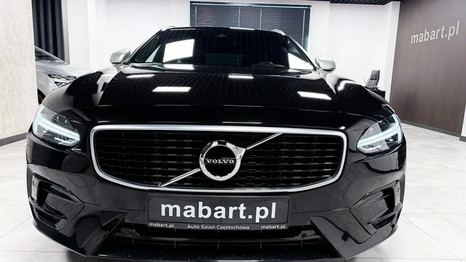 VOLVO V90 -