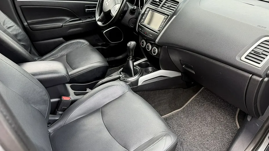 MITSUBISHI ASX -