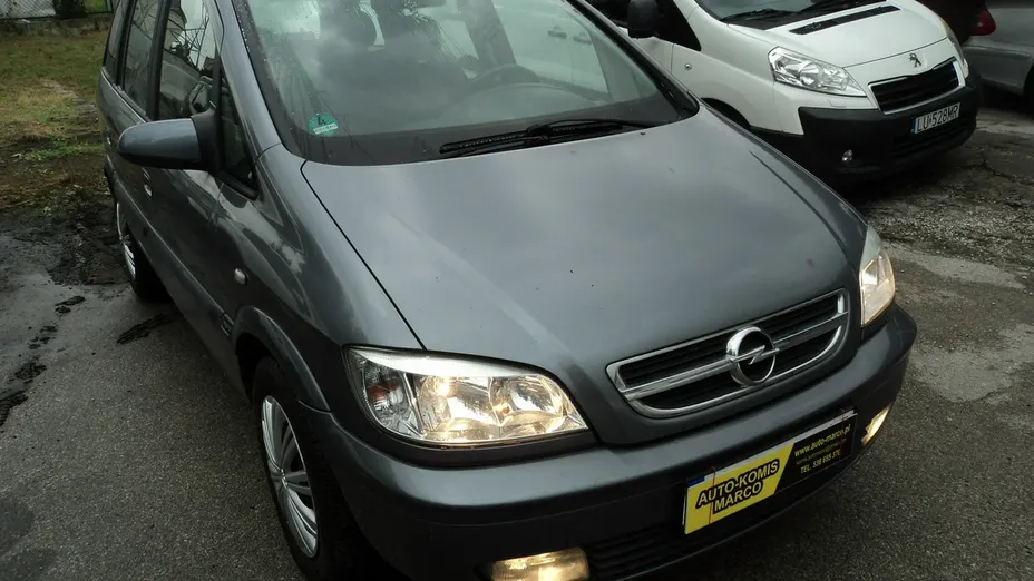 OPEL Zafira -