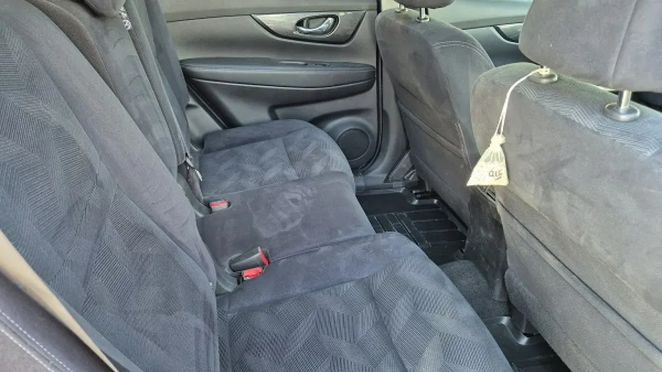 NISSAN X-Trail -