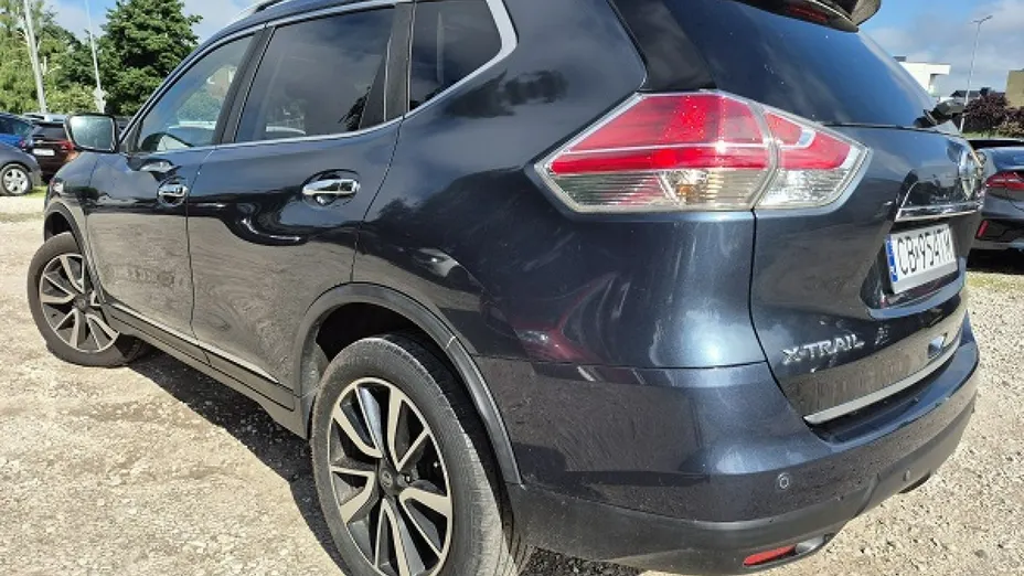 NISSAN X-Trail -