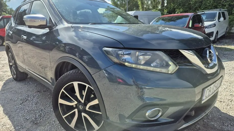 NISSAN X-Trail -
